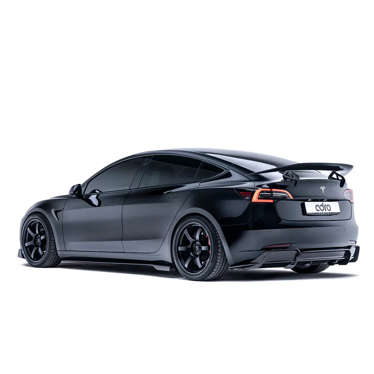 Tesla Model 3 – progi boczne carbon V2 ADRO