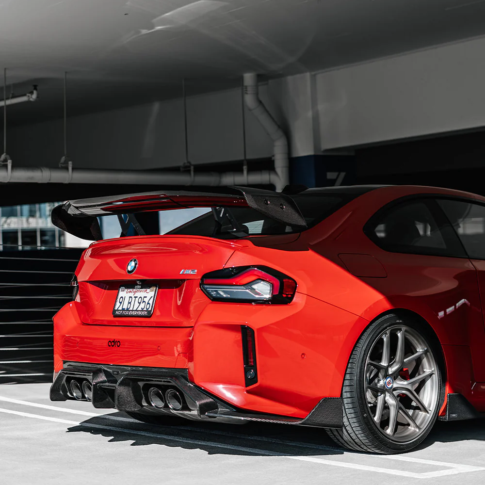 BMW G87 M2 – skrzydło Swan Neck AT-R3 carbon ADRO