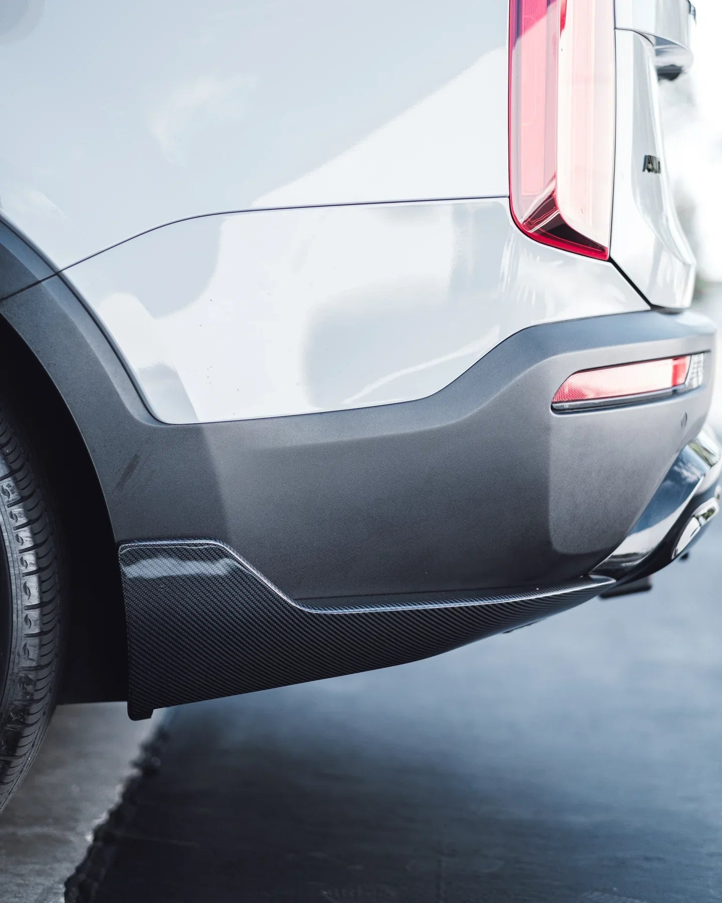 Kia Telluride – boczne lotki dyfuzora carbon ADRO