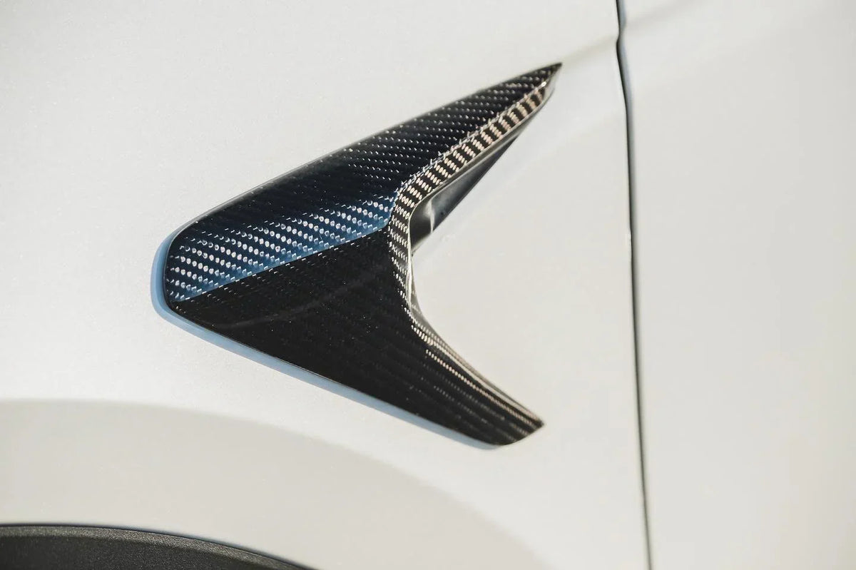 Tesla Model Y – osłony kamer bocznych carbon ADRO