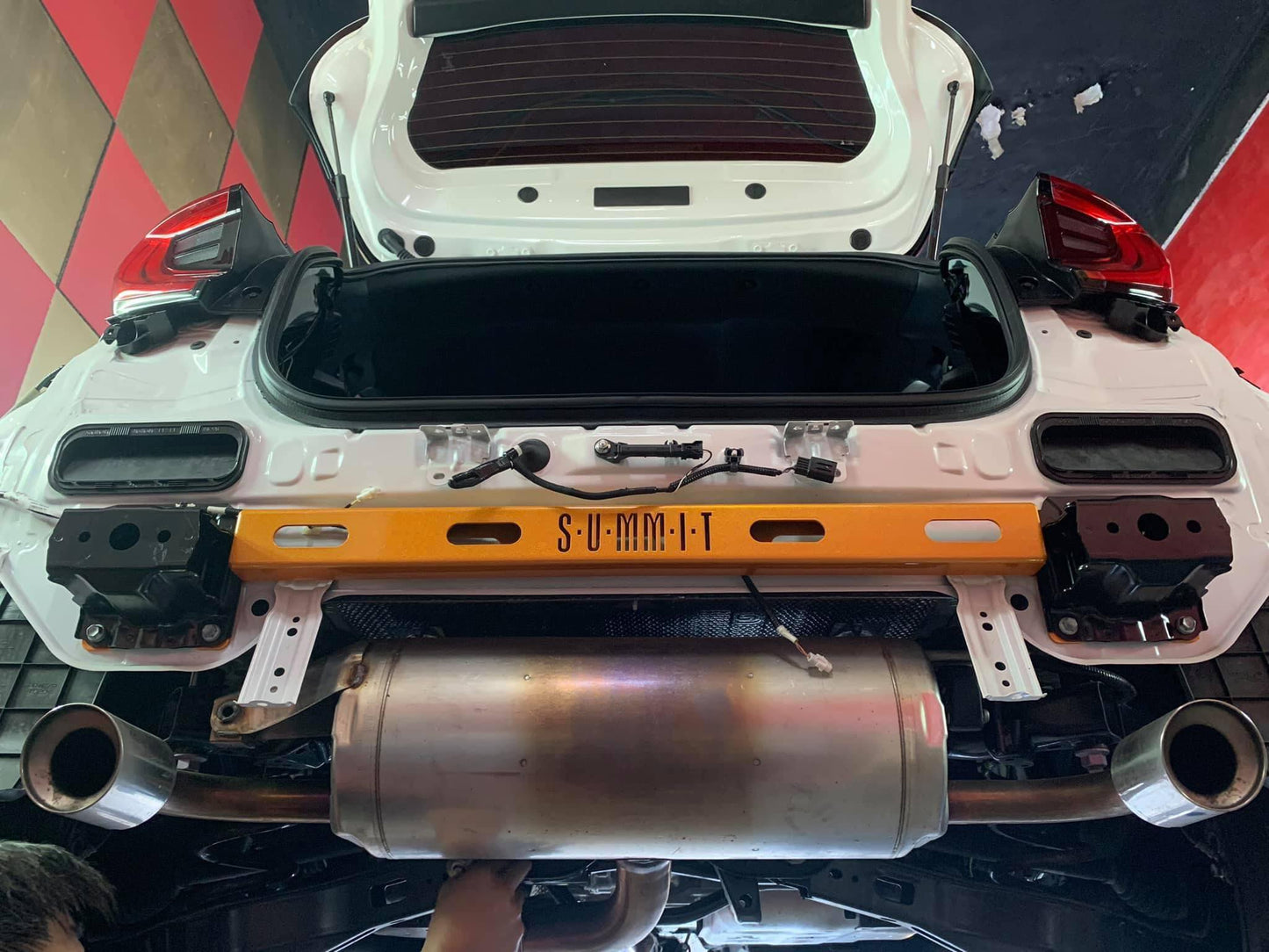 AIRTEC Motorsport Wzmocnienie tylnego zderzaka do Toyota Yaris GR (3)