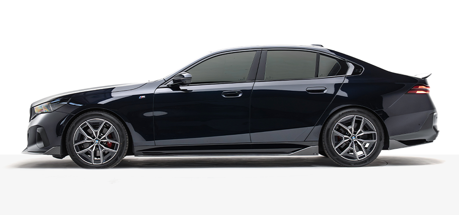 bmw-g60-5-series_image_1