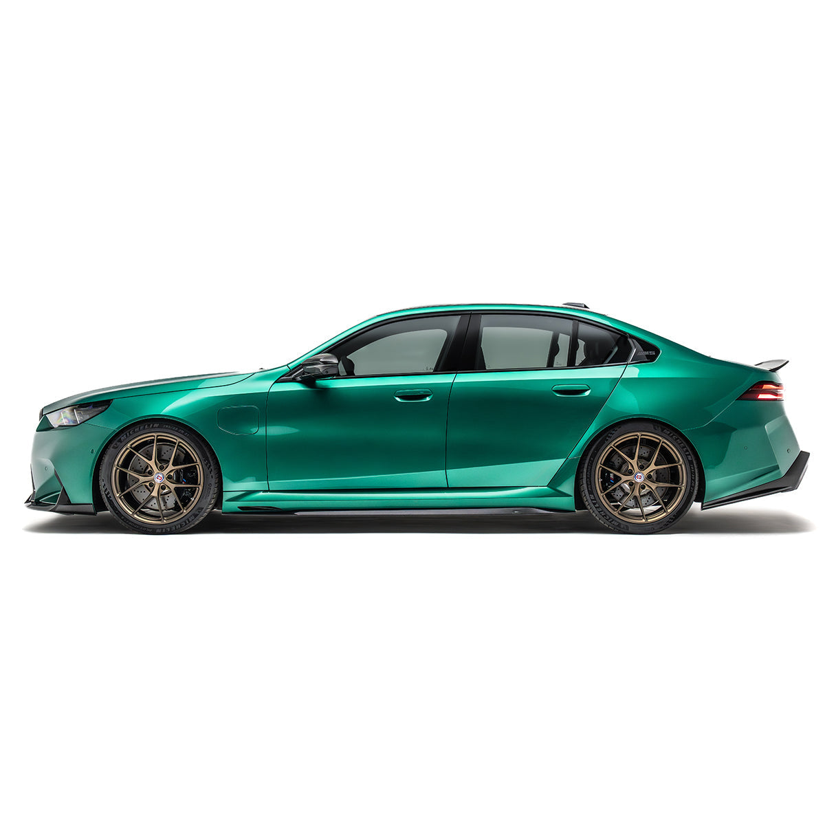 BMW G90 M5 – dyfuzor tylny carbon ADRO