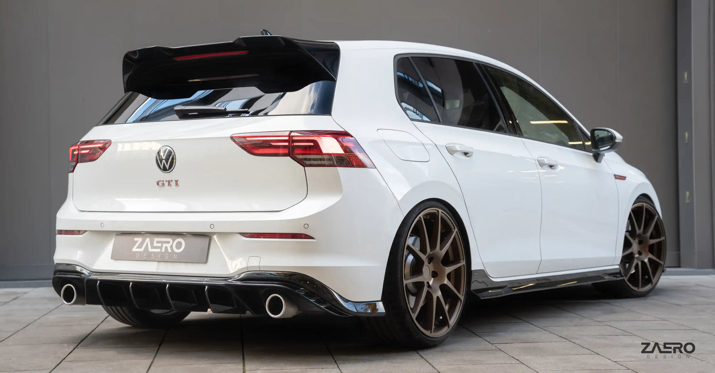 ZAERO DESIGN Progi boczne VW Golf 8 R (2020–2024)