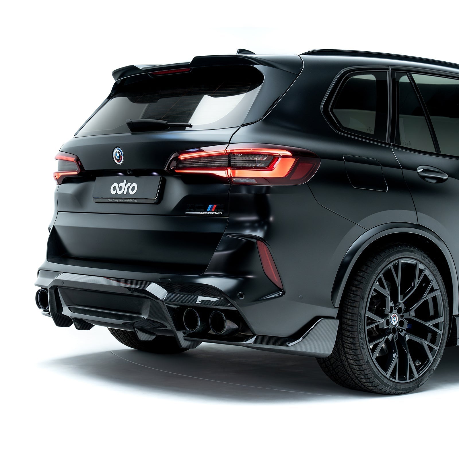 BMW F95 X5M – dyfuzor tylny carbon ADRO