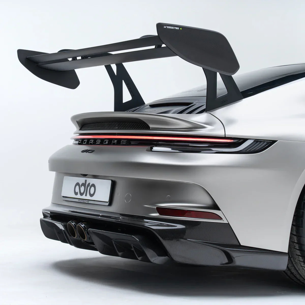 Porsche 992 GT3 – regulowane skrzydło Swan Neck ADRO