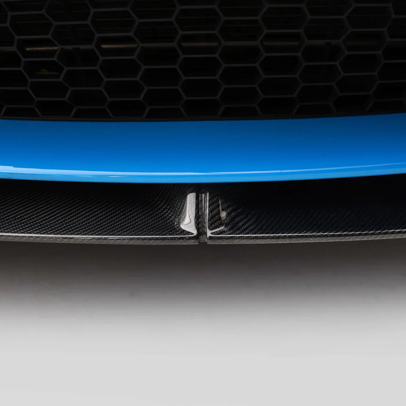 BMW F82 M4/F80 M3 – przedni splitter carbon ADRO