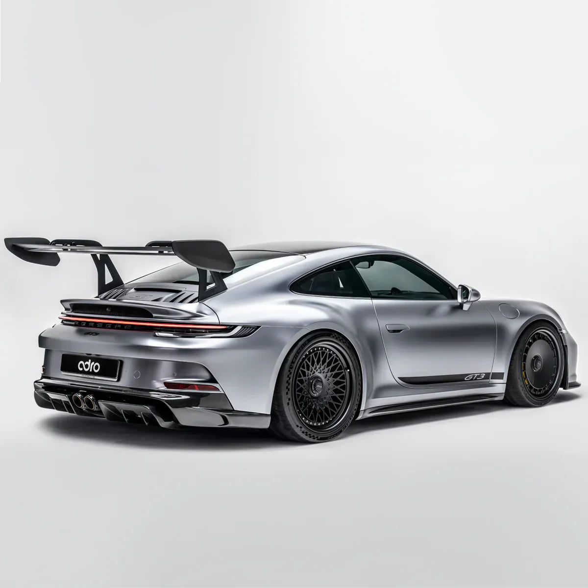 Porsche 992 GT3 – regulowane skrzydło Swan Neck ADRO