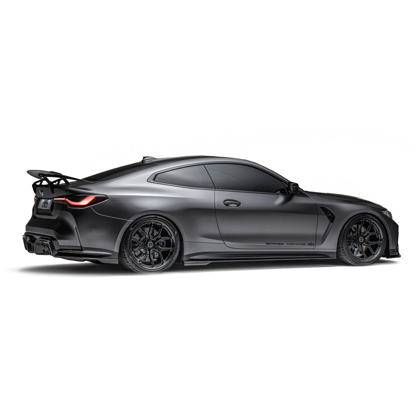 BMW G82 M4 – tylne skrzydło Swan Neck AT-S carbon ADRO