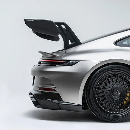 Porsche 992 GT3 – dolny panel zderzaka tylnego carbon ADRO