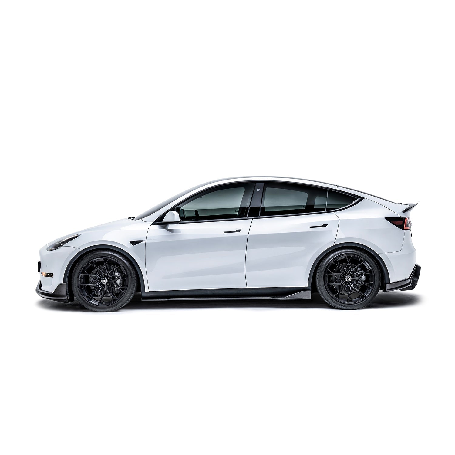 tesla-model-y-side-skirts-v2_image_1