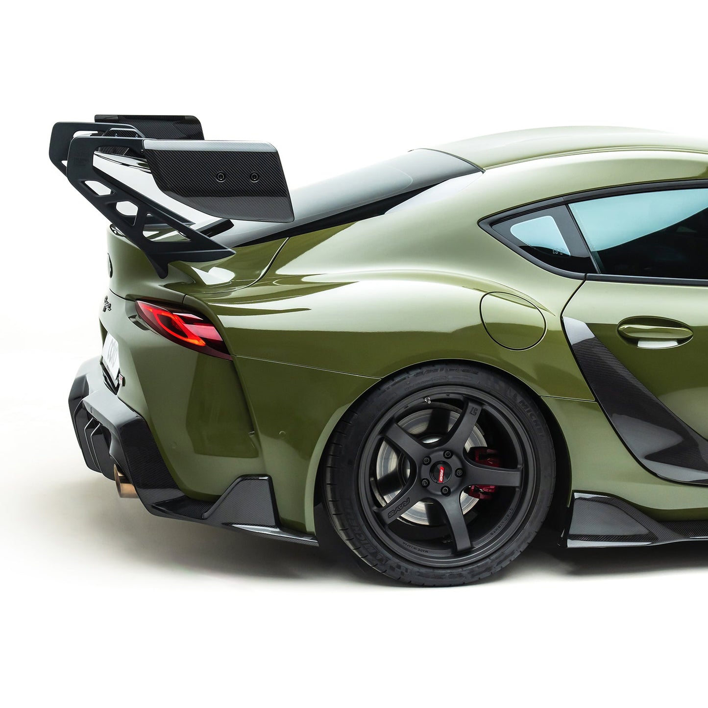 gr-supra-at-p1-swan-neck-wing_image_1