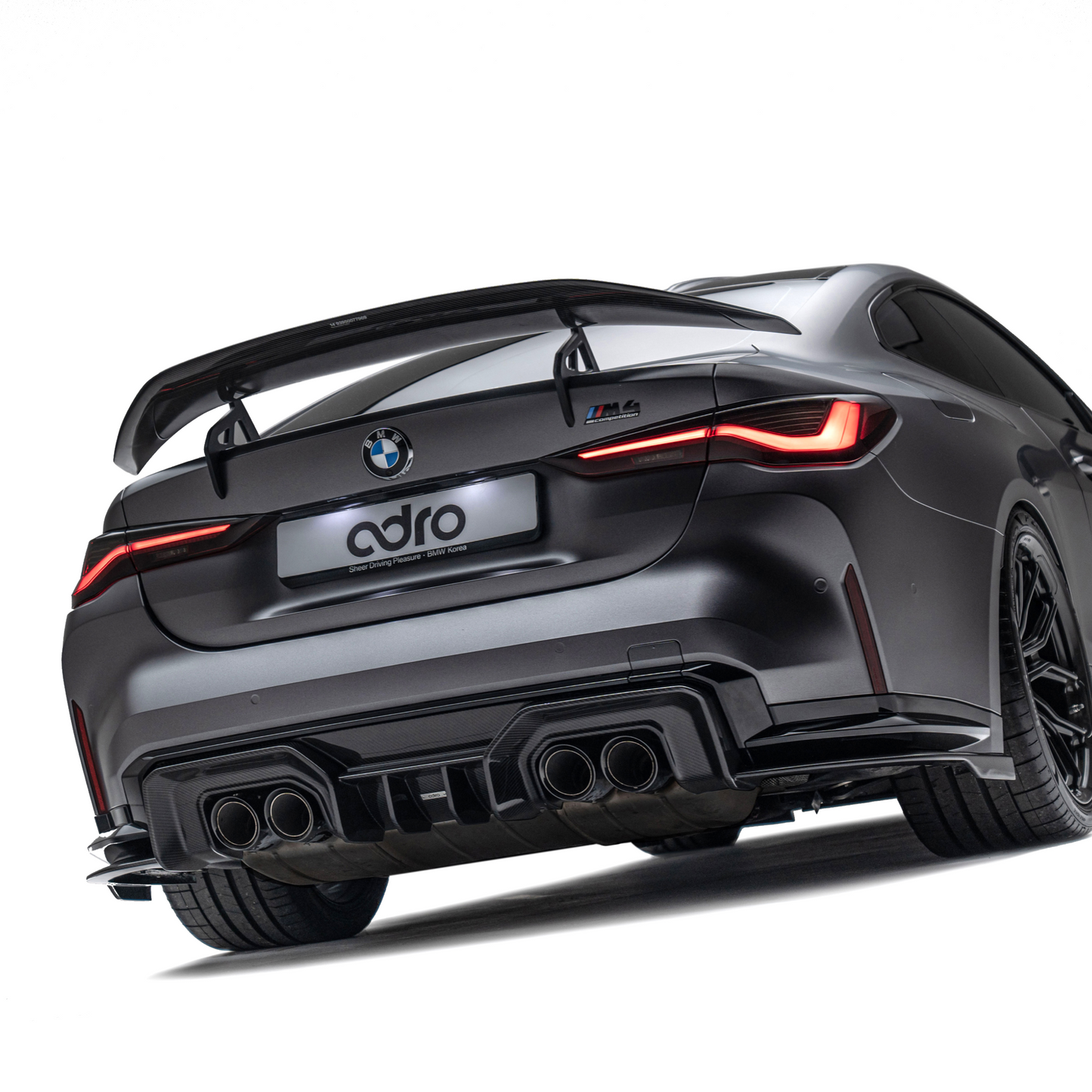 BMW G82 M4 – tylne skrzydło Swan Neck AT-S carbon ADRO