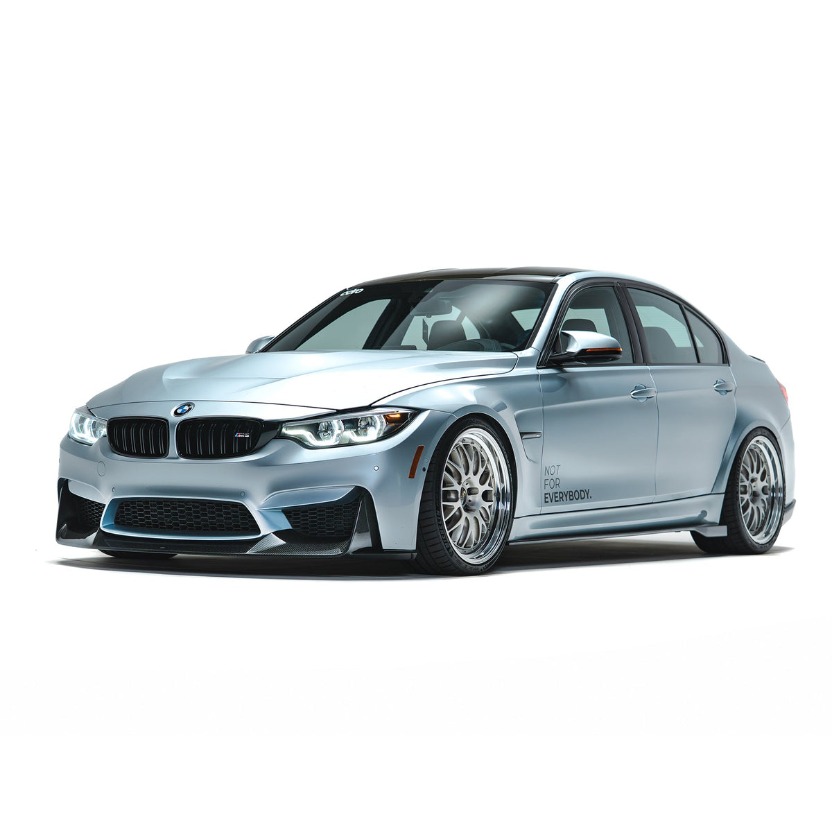BMW F80 M3 – progi boczne Final Edition carbon ADRO