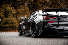BMW i8 (I12) – bodykit widebody LB-WORKS V1 carbon Liberty Walk – zdjęcie 1