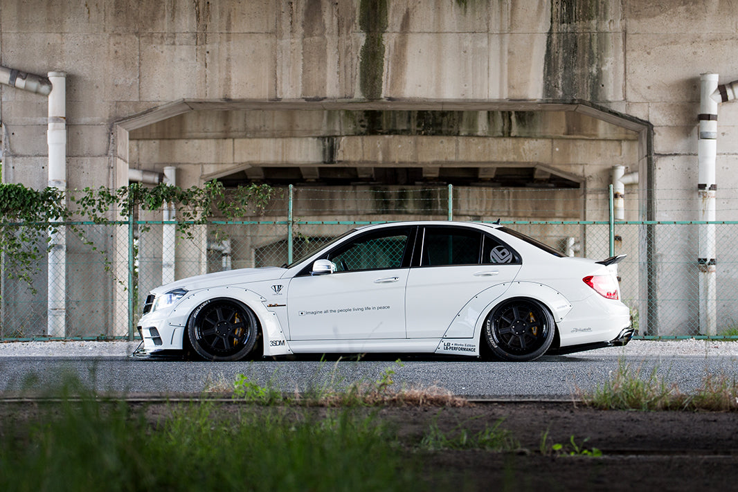Mercedes-AMG C63 W204 – bodykit widebody LB-WORKS Coupe + Sedan carbon Liberty Walk – zdjęcie 3