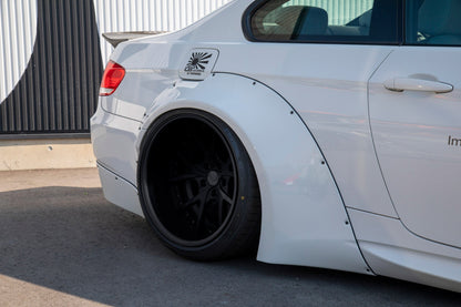 BMW M3 E92 – bodykit widebody LB-WORKS V2 carbon Liberty Walk – zdjęcie 5