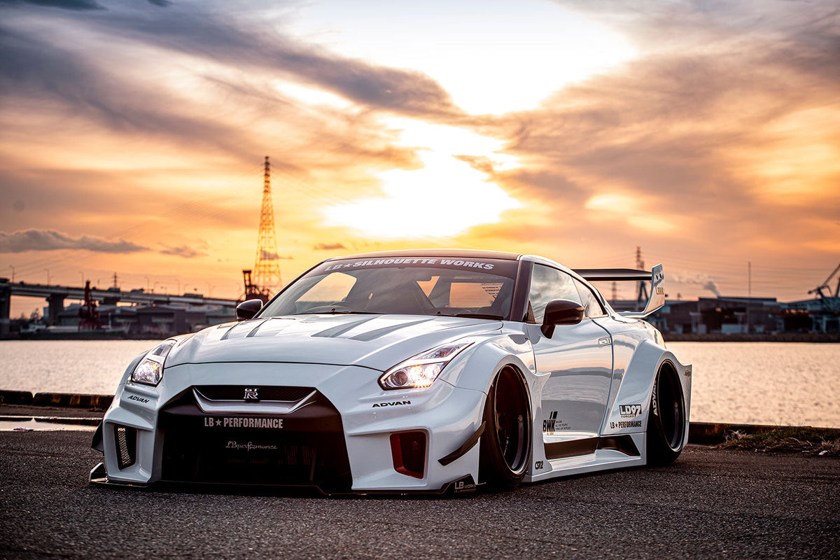 Nissan GT-R R35 – bodykit widebody LB-Silhouette WORKS V2 FRP Liberty Walk – zdjęcie 1