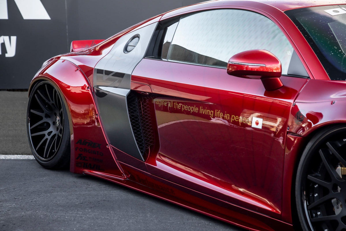 Audi R8 V8 (42) – bodykit widebody LB-WORKS FRP Liberty Walk – zdjęcie 10