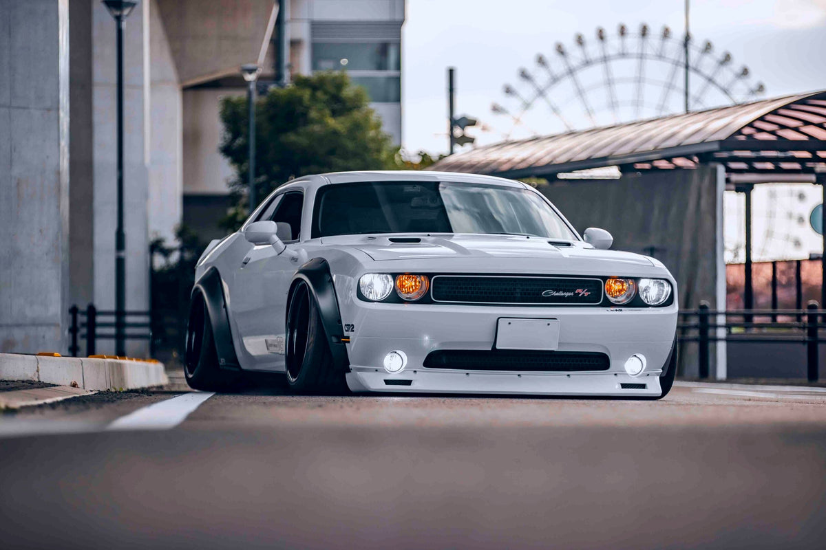 Dodge Challenger – bodykit widebody LB-WORKS FRP Liberty Walk – zdjęcie 3