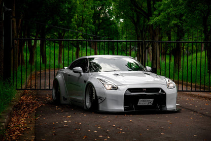 Nissan GT-R R35 – bodykit widebody LB-WORKS V2 carbon Liberty Walk – zdjęcie 1
