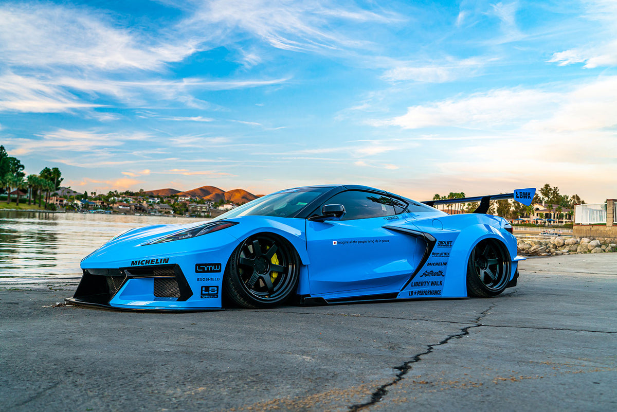 Chevrolet Corvette C8 – bodykit widebody LB-Silhouette WORKS FRP Liberty Walk – zdjęcie 5