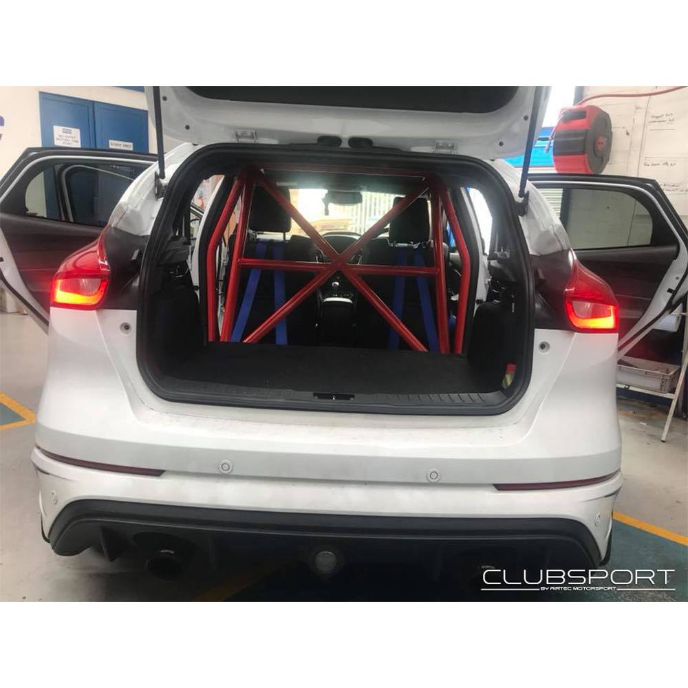AIRTEC Motorsport Półklatka bezpieczeństwa Clubsport do Ford Focus ST / RS Mk3 (6)