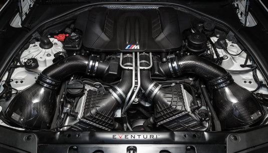 Układ dolotowy Eventuri BMW M5 F10 - widok boczny