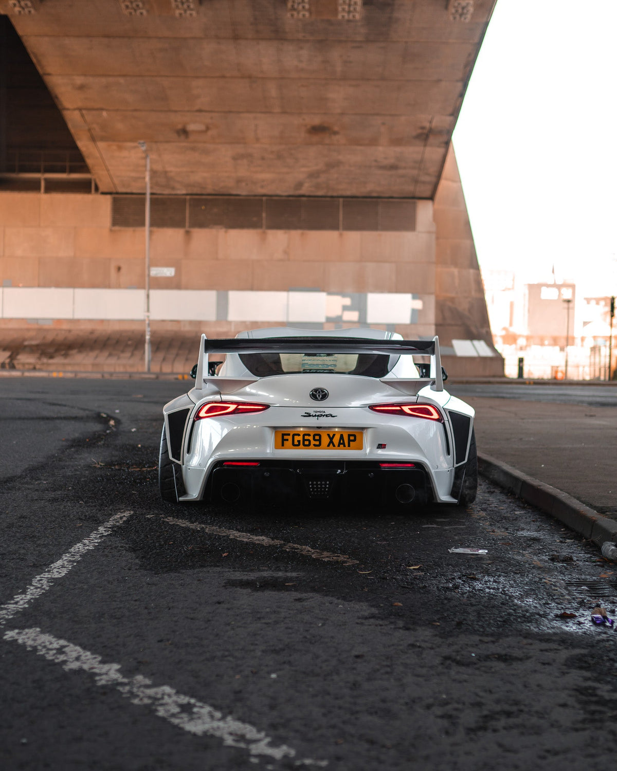 Toyota GR Supra A90 – bodykit widebody LB-WORKS V2 FRP Liberty Walk – zdjęcie 7