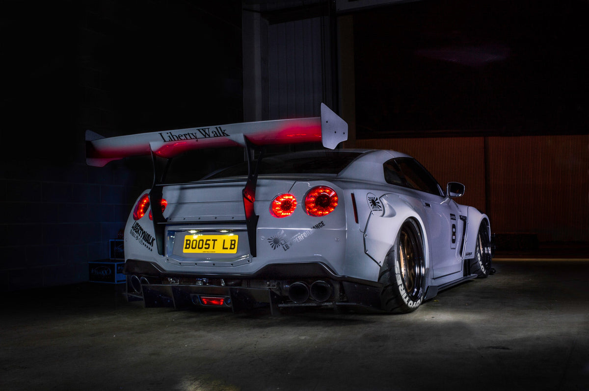 Nissan GT-R R35 – bodykit widebody LB-WORKS Type 2 do 2016 carbon Liberty Walk – zdjęcie 3
