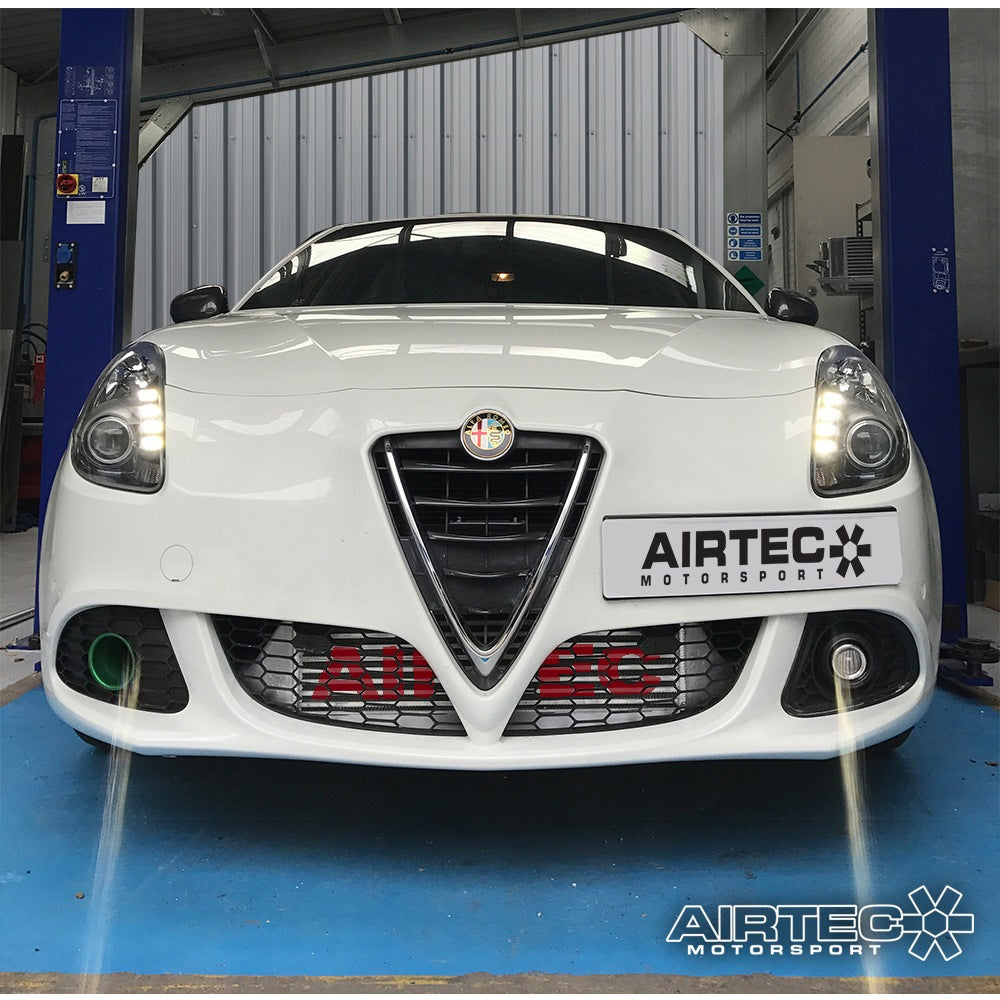 AIRTEC Motorsport Intercooler do Alfa Romeo Giulietta (4)