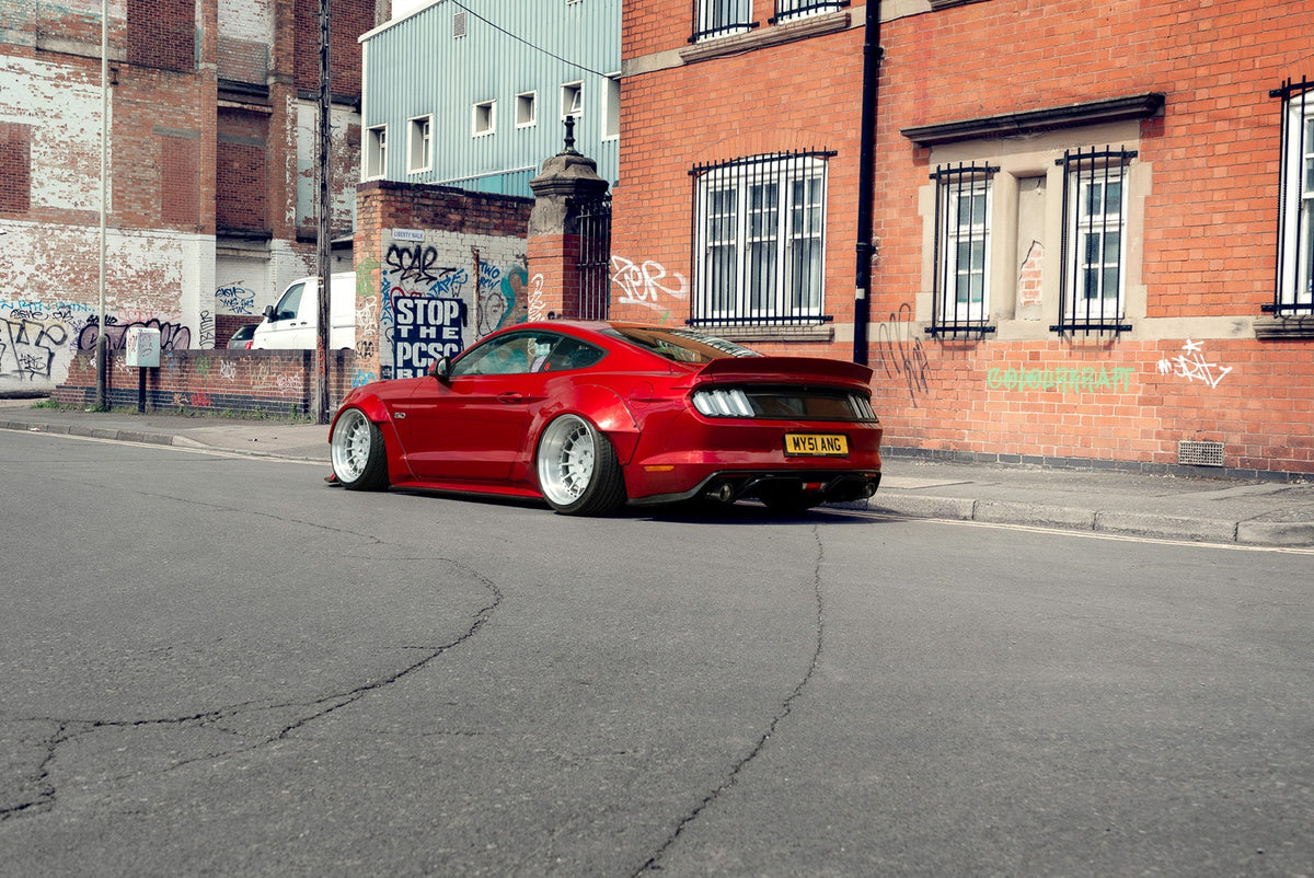Ford Mustang (S550) – bodykit widebody LB-WORKS FRP Liberty Walk – zdjęcie 8