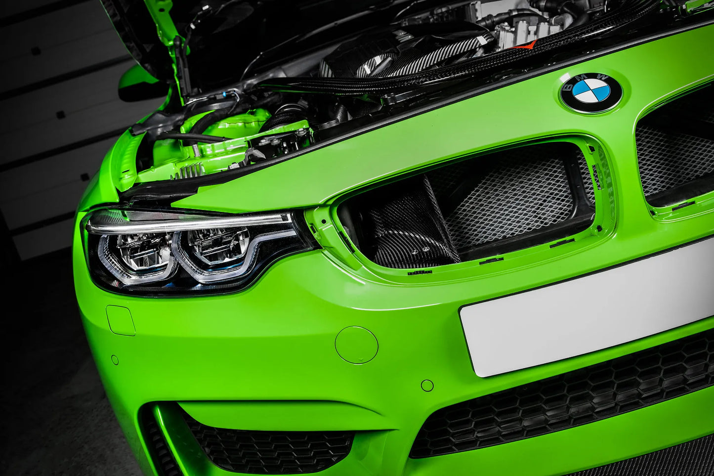 Eventuri Układ dolotowy z uszczelnionymi kanałami powietrza BMW M3 F80, M4 F82/83 - EVE-F8XMV2-CF-INT - zdjęcie 8