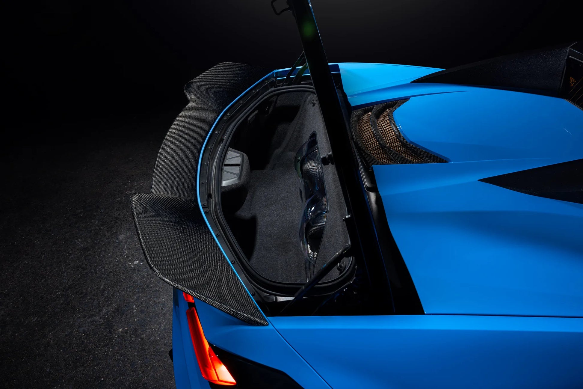 Eventuri Układ dolotowy Chevrolet C8 Z06 Corvette Hard Top Convertible – EVE-Z06HTC-CF-INT - zdjęcie 8