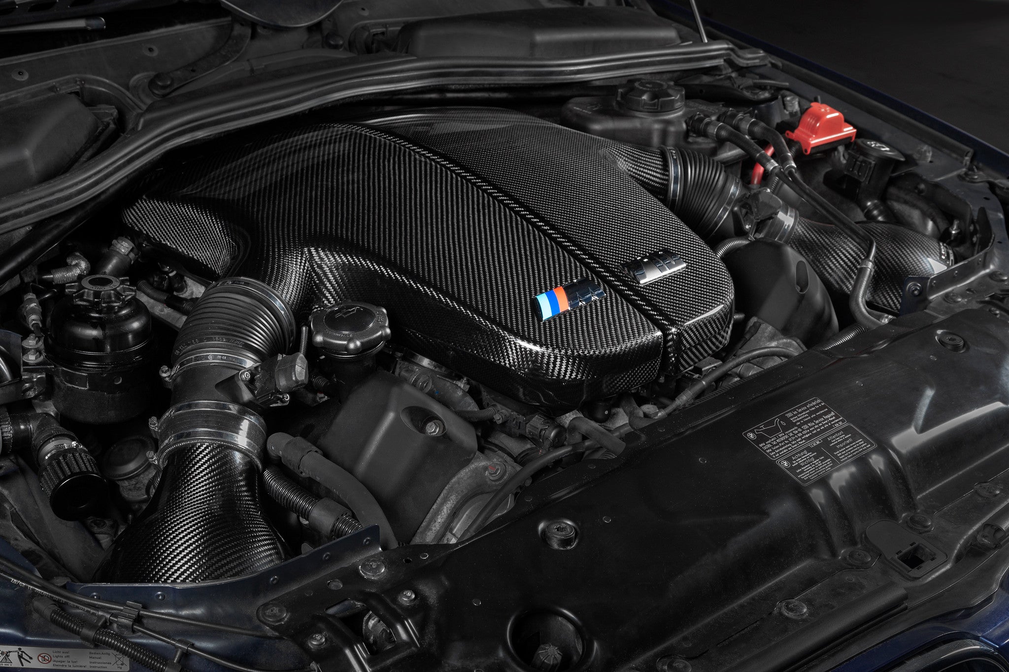 Eventuri Plenum / kolektor dolotowy BMW M6 E63 Połysk EVE-S85-CF-PLM - Zdjęcie 4