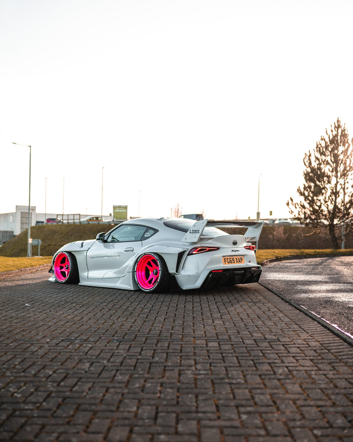 Toyota GR Supra A90 – bodykit widebody LB-WORKS V2 FRP Liberty Walk – zdjęcie 14