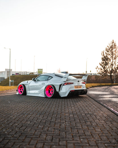 Toyota GR Supra A90 – bodykit widebody LB-WORKS V2 FRP Liberty Walk – zdjęcie 14
