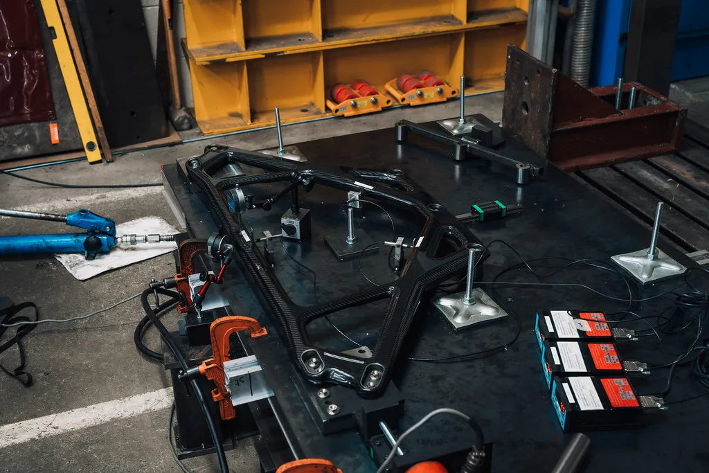 Eventuri Rozpórka kielichów BMW M2 G87, M3 G80/G81 oraz BMW M4 G82/G83