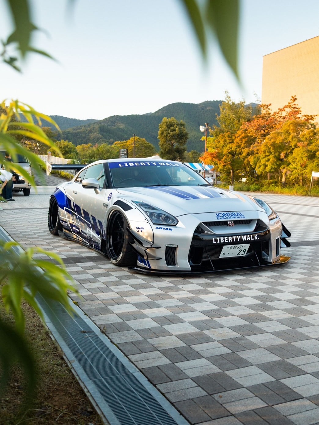 Nissan GT-R R35 – bodykit widebody LB-WORKS Type 2 od 2017 FRP Liberty Walk – zdjęcie 4