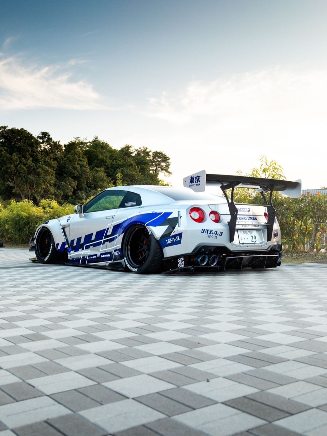 Nissan GT-R R35 – bodykit widebody LB-WORKS Type 2 od 2017 FRP Liberty Walk – zdjęcie 5