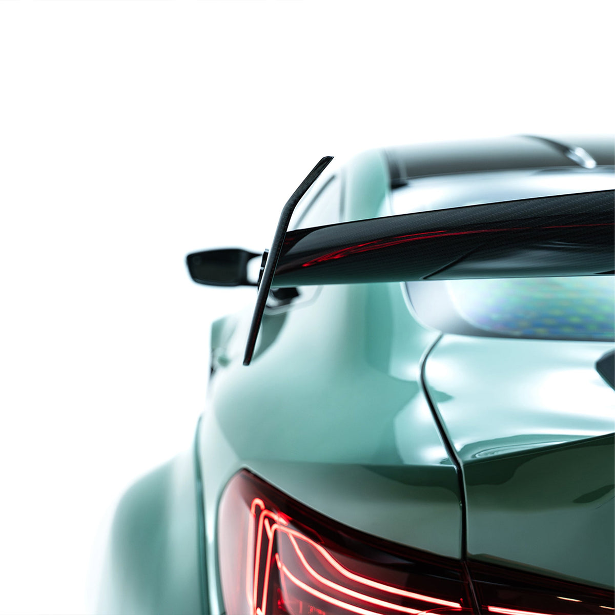 BMW G80 M3 – skrzydło Swan Neck AT-R3 z płaskimi końcówkami carbon pre-preg ADRO