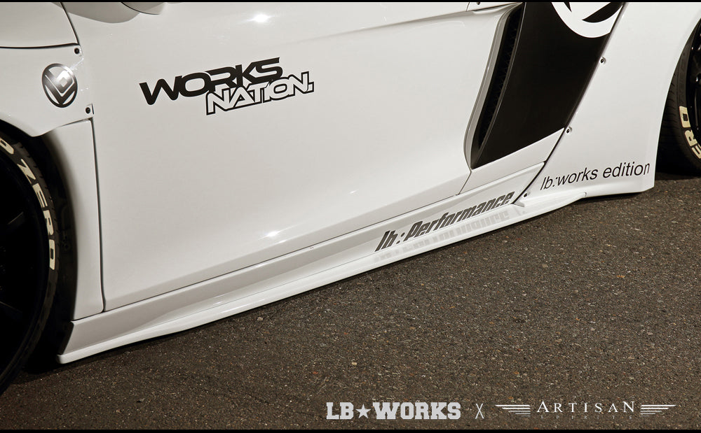 Audi R8 V8 (42) – bodykit widebody LB-WORKS carbon Liberty Walk – zdjęcie 5
