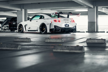 Nissan GT-R R35 – bodykit widebody LB-Silhouette WORKS V1 FRP + dry carbon Liberty Walk – zdjęcie 3