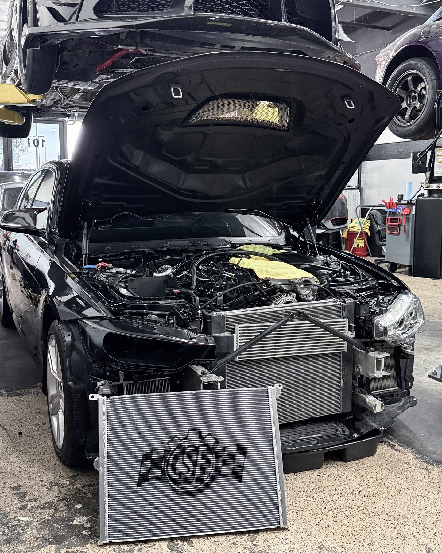 CSF Chłodnica BMW 230i (F22/F23), 230i xDrive (F22/F23), 330i (F3X), 330i GT xDrive (F3X), 330i xDrive (F3X), 340i (F3X), 340i GT xDrive (F3X), 340i xDrive (F3X), 430i (F3X), 430i Gran Coupe (F3X), 430i xDrive (F3X), 430i xDrive Gran Coupe (F3X), 440i (F3X), 440i Gran Coupe (F3X), 440i xDrive (F3X), 440i xDrive Gran Coupe (F3X), M240i (F22/F23), M240i xDrive (F22/F23) - zdjęcie 12