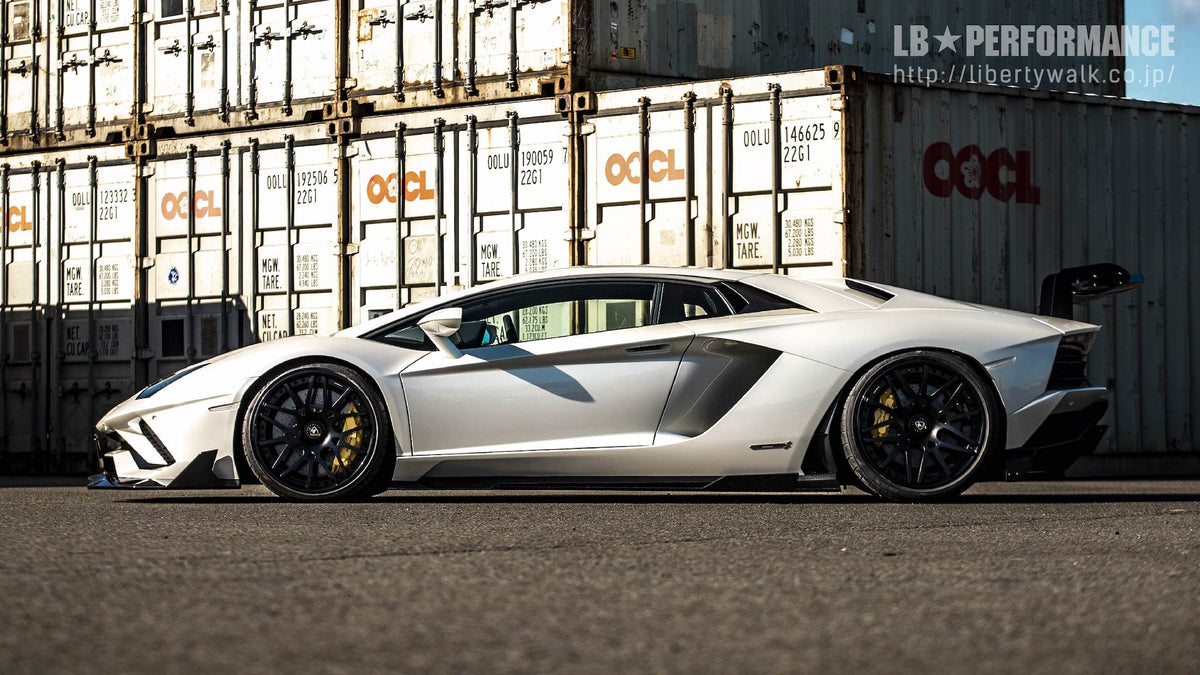 Lamborghini Aventador S – bodykit widebody LB-Performance dry carbon Liberty Walk – zdjęcie 5