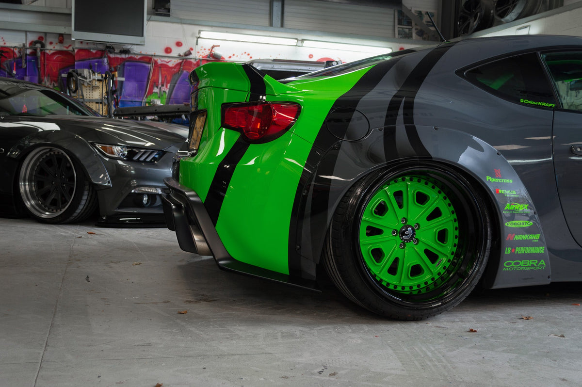 Toyota GT86 (ZN6, do 2015) – bodykit widebody LB-Nation V2 Lip Type Ducktail FRP Liberty Walk – zdjęcie 9