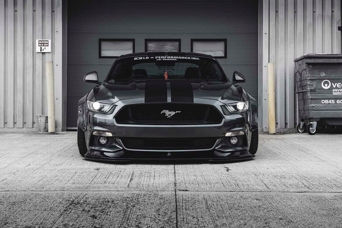Ford Mustang (S550) – bodykit widebody LB-WORKS FRP Liberty Walk – zdjęcie 4