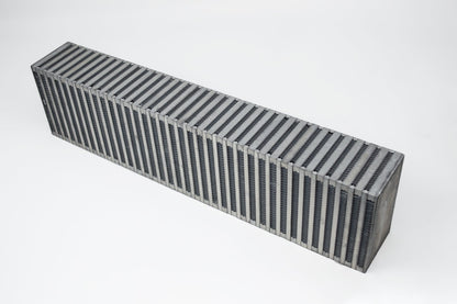 CSF Rdzeń intercoolera uniwersalny 24″ x 6″ x 3.5″ (610 x 150 x 90 mm), przepływ pionowy