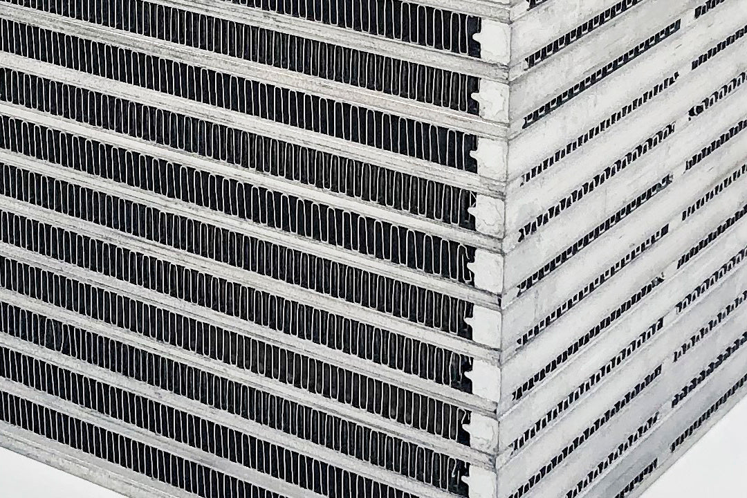 CSF Rdzeń intercoolera uniwersalny powietrze-woda 8.5″ x 6″ x 6″ (215 x 150 x 150 mm)