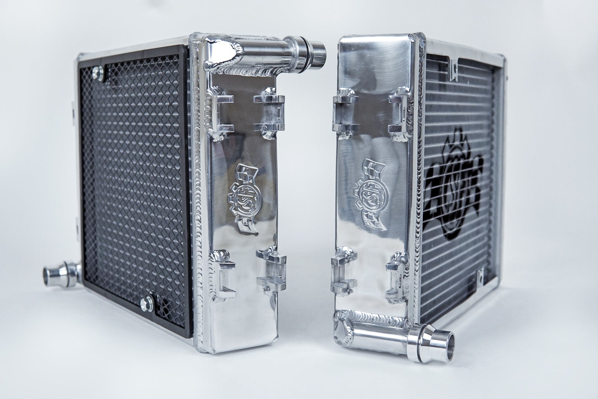 CSF Chłodnica Mercedes-Benz AMG GT (C190/R190), AMG GT S (C190/R190), C63 AMG (W205), C63 AMG S (W205), GLE580 (V167/C167), GLE63 AMG (V167/C167), GLE63 AMG S (V167/C167), GLS580 (X167), GLS63 AMG (X166, X167) - zdjęcie 6